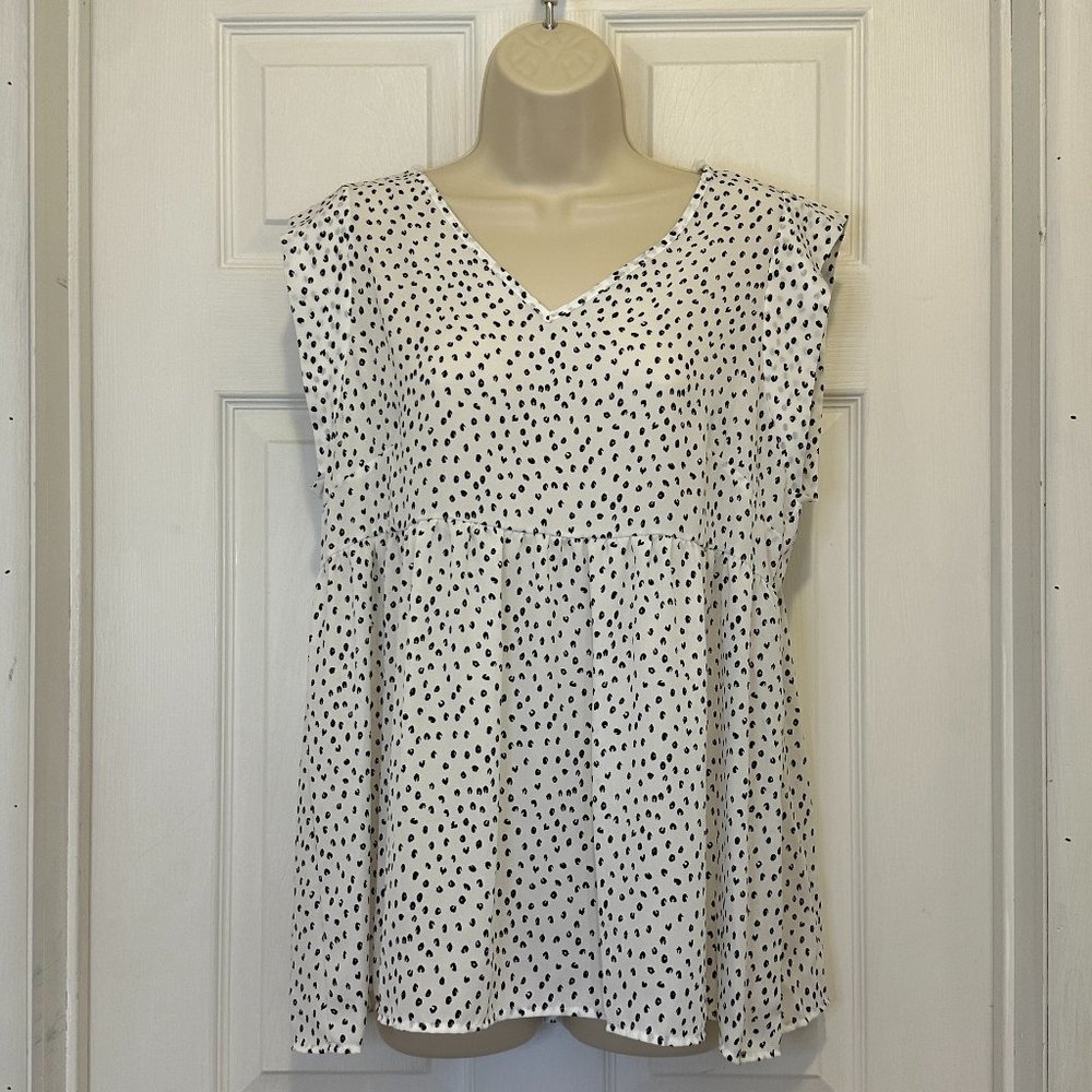 Andree by Unit White Tunic with Black Dot Design